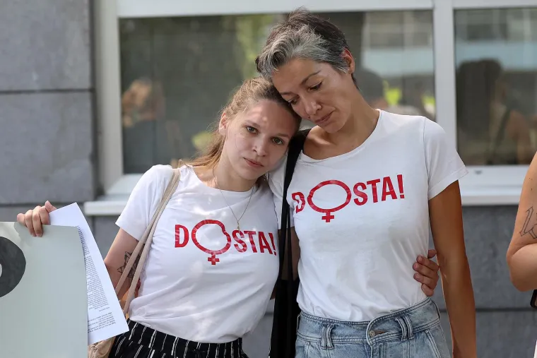 Žene diljem Hrvatske prosvjeduju. U Zagrebu blokirale promet, ovo su njihovi zahtjevi