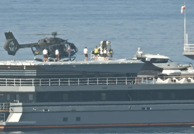 Jeste li znali da je Bezosova zaručnica poput Toma Cruisea? Upravljala je helikopterom u koji su se ukrcali kod Hvara