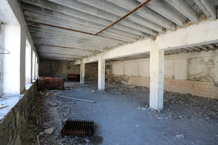 Prepoznajete li ovaj hrvatski otok? Bio je poznat po surovim kažnjeničkim uvjetima, torturama i te&scaron;kome prisilnom radu