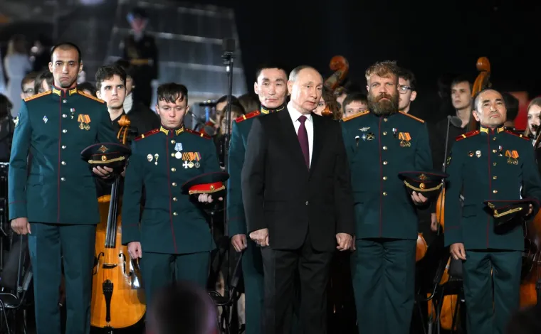 Kod Moskve navodno pao avion s Prigožinom, a gdje je Putin? Odlikovao trupe, sudjelovao na koncertu