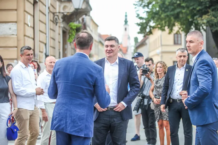 Svi pričaju o Milanovićevoj novoj frizuri: Jel' se predsjednik pomladio ili se ofarbao?