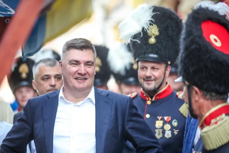 Svi pričaju o Milanovićevoj novoj frizuri: Jel' se predsjednik pomladio ili se ofarbao?