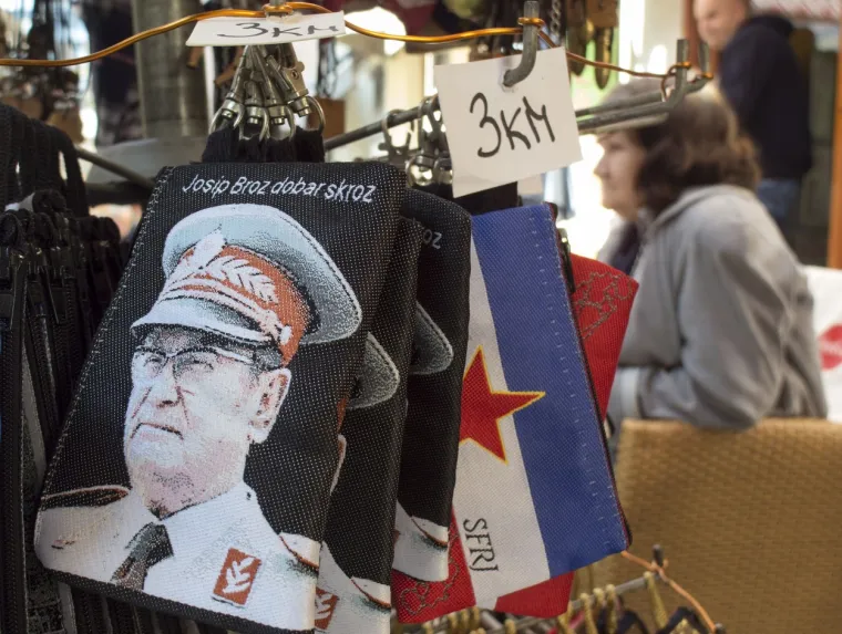 Novinar BBC-a pokušava 'oživjeti' Tita, a on već na šalicama, zlatnicima... Predmeti s njegovim likom prodaju se i za 2000 eura