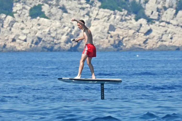 Beckhamovi uhvaćeni u moru kraj Lopuda. David u dru&scaron;tvu mezimice Harper i sina Cruza