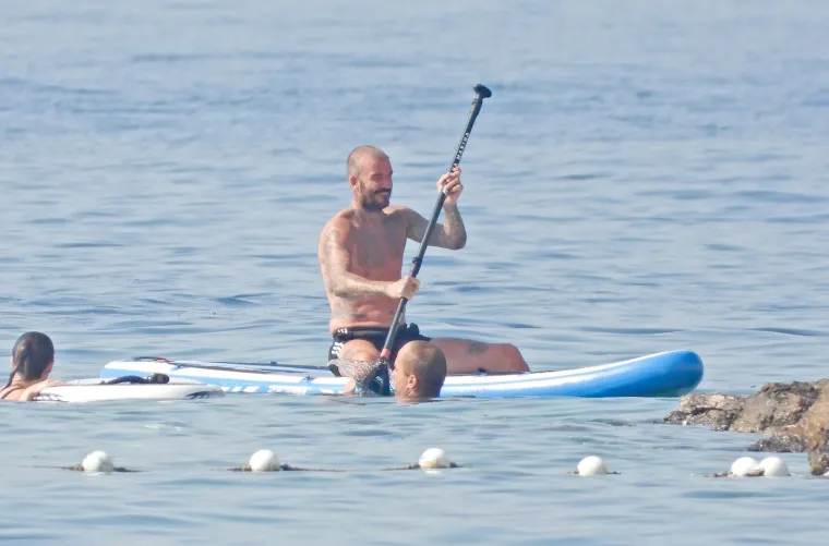 Beckhamovi uhvaćeni u moru kraj Lopuda. David u dru&scaron;tvu mezimice Harper i sina Cruza