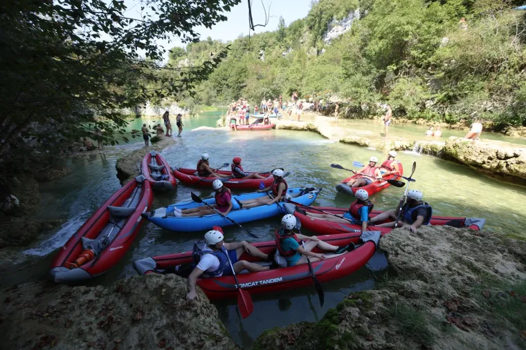 Kakvo more, kakvi bakrači, prava zabava je na ovom mjestu, a i najskeptičnije će razuvjeriti vrući prizori