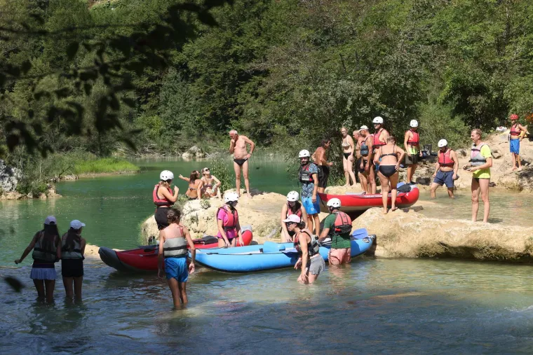 Kakvo more, kakvi bakrači, prava zabava je na ovom mjestu, a i najskeptičnije će razuvjeriti vrući prizori