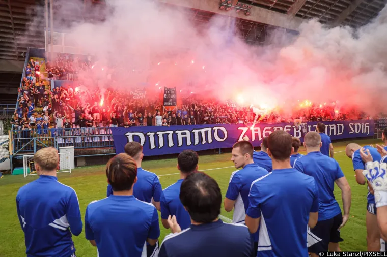 Ludnica na treningu Dinama, Boysi su napravili '&scaron;ou', ali jeste li primijetili gestu kapetana Petkovića? Odu&scaron;evio je sve!