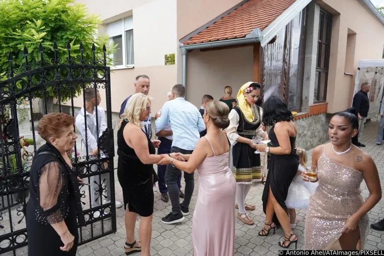 Darko Lazić se ženi: Na raskošnu svadbu pozvao 520 gostiju, a vozi se u autu od milijun eura