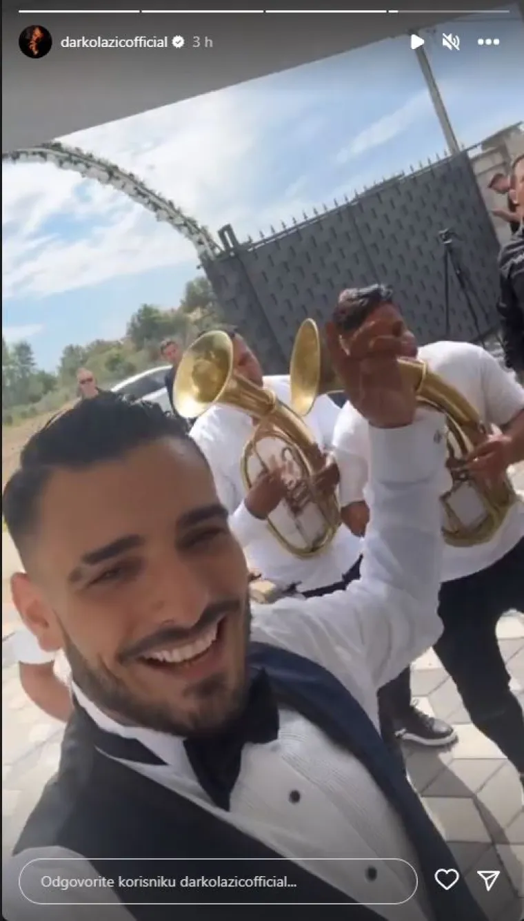 Darko Lazić se ženi: Na raskošnu svadbu pozvao 520 gostiju, a vozi se u autu od milijun eura