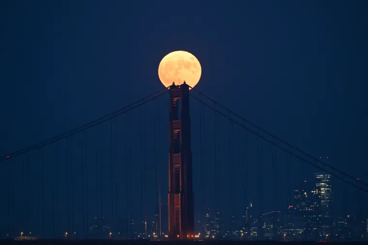 Plavi supermjesec u San Franciscu