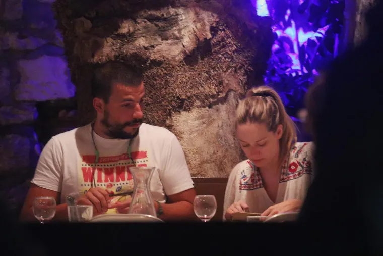 Jelena Veljača preživjela je niz ljubavnih brodoloma, a sad su isplivale fotke iz 2014. kada ju je biv&scaron;i Samir izveo na večeru