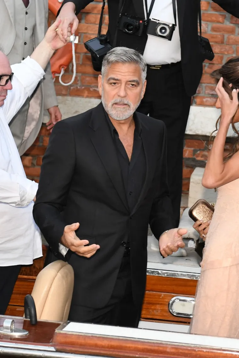 Vrijeme je stalo kad su se pojavili George i Amal Clooney: Ona lijepa i pametna, a on brižan, pažljiv i prezgodan