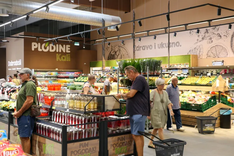 PLODINE STIGLE U BARANJU I NA OTOK UGLJAN