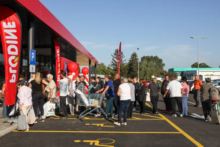 PLODINE STIGLE U BARANJU I NA OTOK UGLJAN