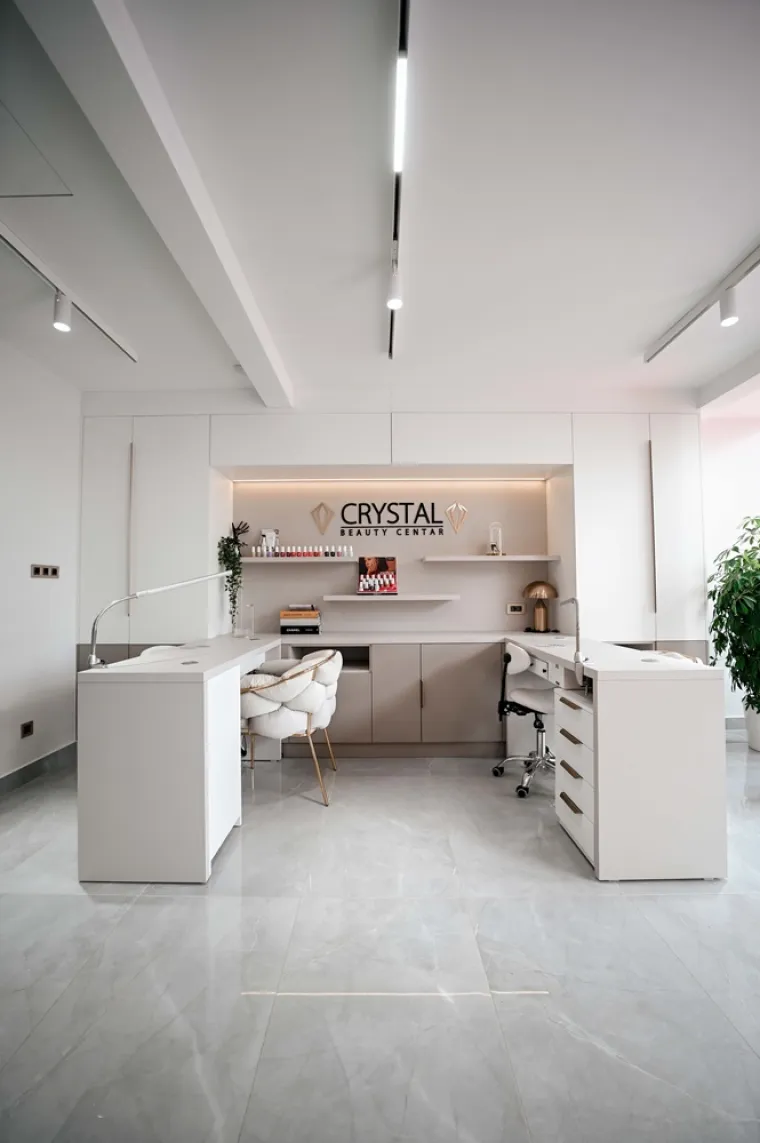OBOŽAVANA BEAUTY LOKACIJA U JO&Scaron; LJEP&Scaron;EM I VEĆEM IZDANJU &ndash; CRYSTAL BEAUTY CENTAR