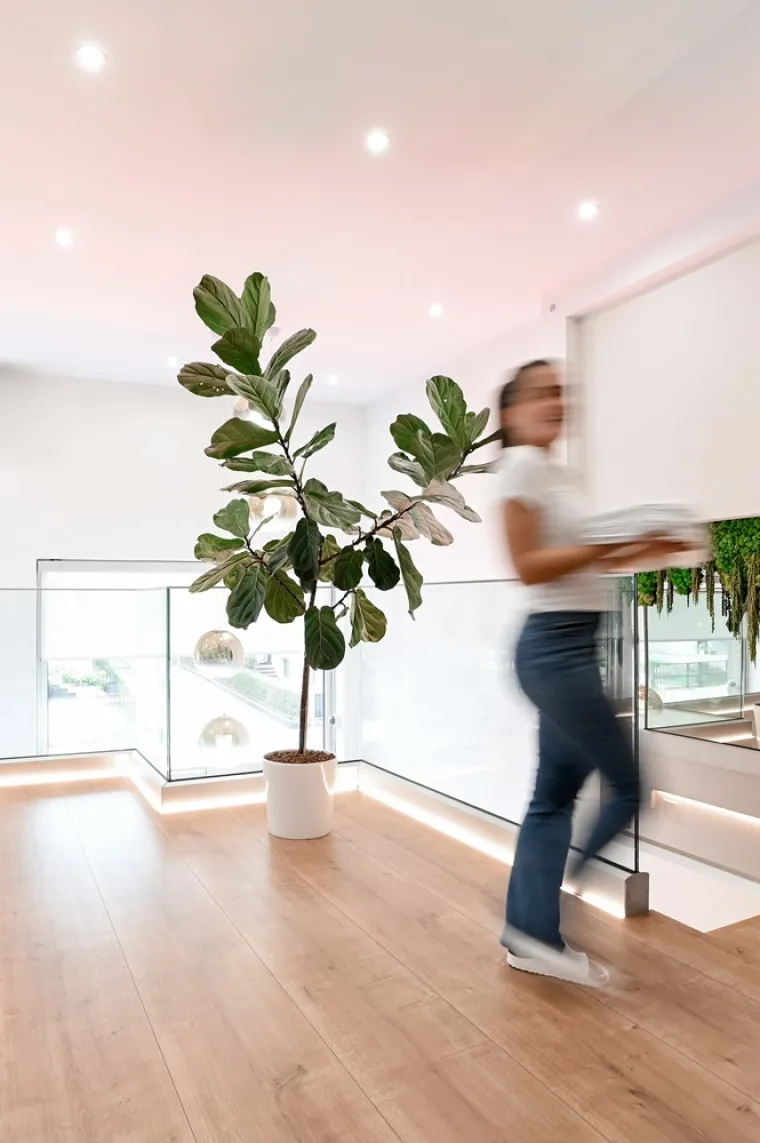 OBOŽAVANA BEAUTY LOKACIJA U JO&Scaron; LJEP&Scaron;EM I VEĆEM IZDANJU &ndash; CRYSTAL BEAUTY CENTAR