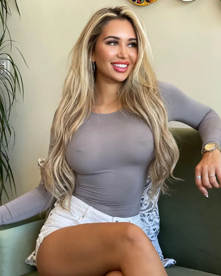 Svjetski je dan bez grudnjaka: Ove ljepotice ne samo da ga često ne nose, već to i rado dokumentiraju na Instagramu