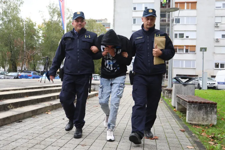 Privođenje 22-godi&scaron;njaka koji je na A1 usmrtio dvojicu Nepalaca i pobjegao