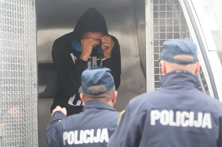 Privođenje 22-godi&scaron;njaka koji je na A1 usmrtio dvojicu Nepalaca i pobjegao