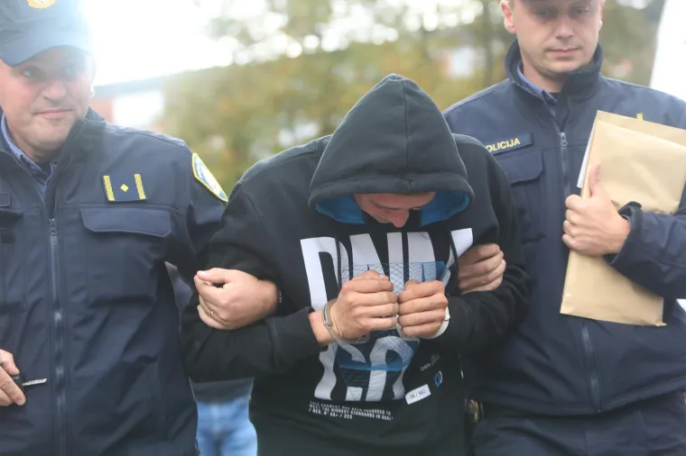 Privođenje 22-godi&scaron;njaka koji je na A1 usmrtio dvojicu Nepalaca i pobjegao