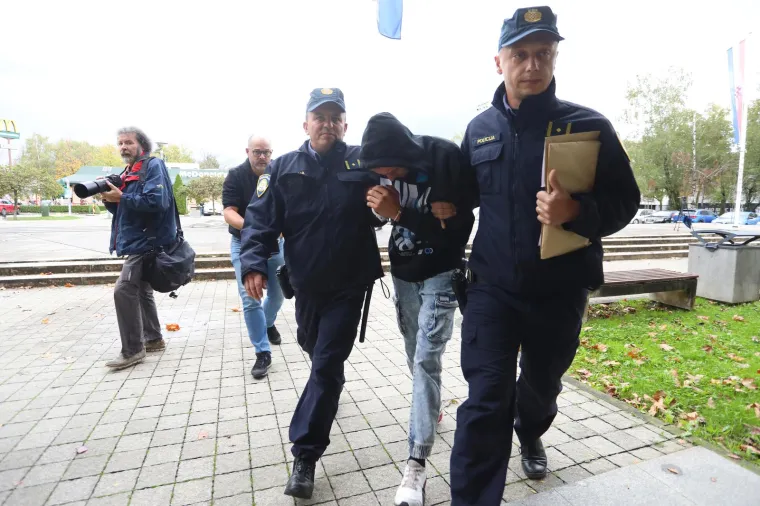 Privođenje 22-godi&scaron;njaka koji je na A1 usmrtio dvojicu Nepalaca i pobjegao