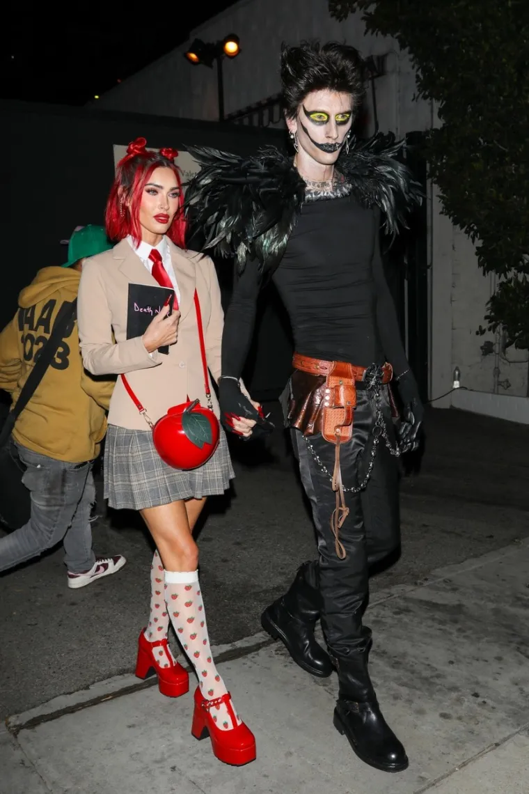 On je jezivi demon, a ona slatka jabuka: Megan Fox i Machine Gun Kelly na Helloween party stigli inspirirani popularnim animeom