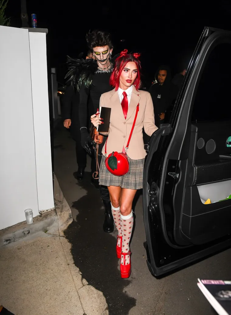 On je jezivi demon, a ona slatka jabuka: Megan Fox i Machine Gun Kelly na Helloween party stigli inspirirani popularnim animeom