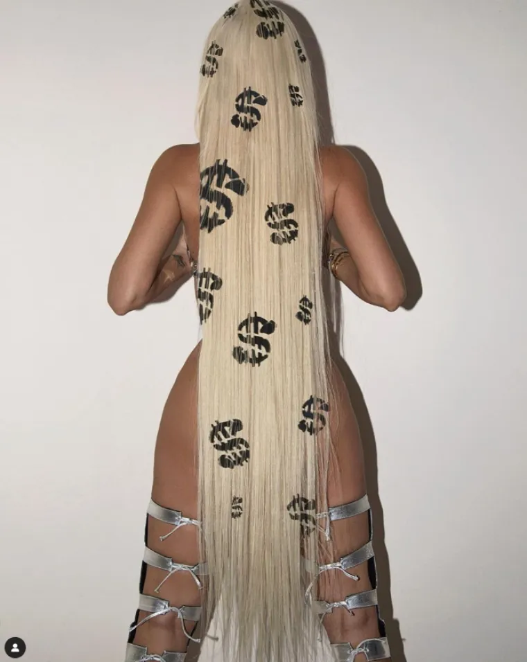 Malecka trakica trebala bi osigurati cijelo međunožje? A sada pogledajte dolje, ovo se nijedna prije nije usudila!