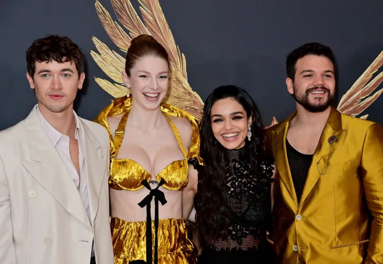 Tom Blyth, Hunter Schafer, Rachel Zegler i Josh Andres Rivera na premijeri filma &apos;Igre gladi: Balada o pticama pjevicama i zmijama&apos; u Londonu
