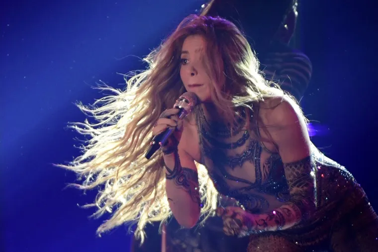 Kada se Shakira prvi put suočila s optužbama prošle godine, tužitelji u Barceloni tvrdili su da je dobitnica Grammyja provela više od polovice razdoblja 2012. - 2014. u Španjolskoj i stoga je trebala platiti porez u zemlji, iako je njezino službeno prebivalište bilo na Bahamima.