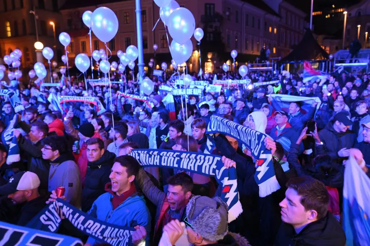 Slovenija je nakon 24 godine opet na Europskom prvenstvu: U centru Ljubljane veličanstven doček nogometa&scaron;a