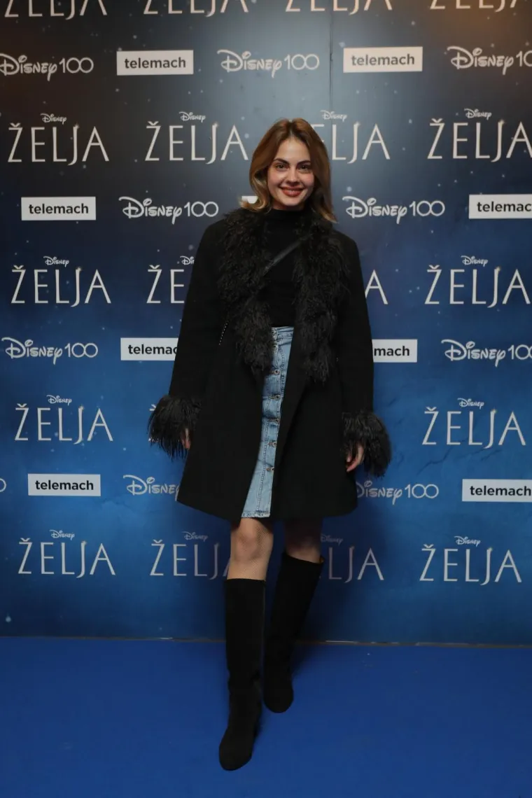 Glumica i pjevačica Tara Thaller (25)