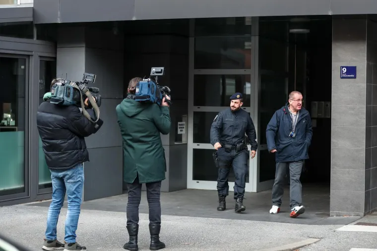 Zagreb: Policija ispred zgrade u blizini Kvatrića gdje je u tijeku pretres