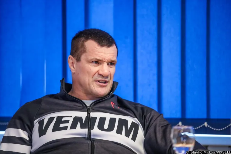 Mirko Filipović napunio dvoranu i dijelio svoje znanje: Pogledajte u kakvoj se ulozi naš Crocop našao