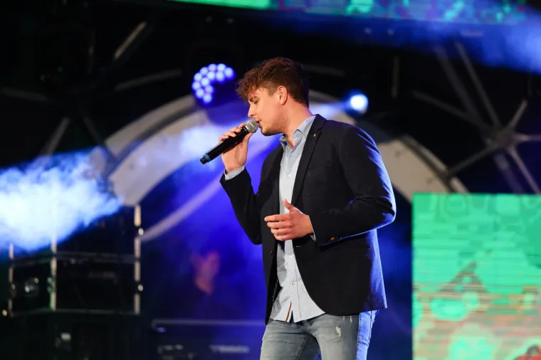 Zagrebačka Tvornica zakuhala od vrelog performansa: Superseksi plesačice ukrale &scaron;ou Marku Kutliću, ovo se ne viđa svaki dan!