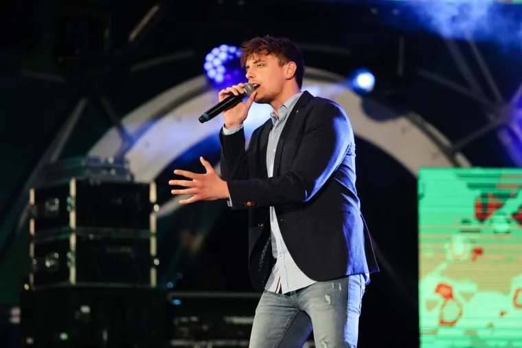 Zagrebačka Tvornica zakuhala od vrelog performansa: Superseksi plesačice ukrale &scaron;ou Marku Kutliću, ovo se ne viđa svaki dan!