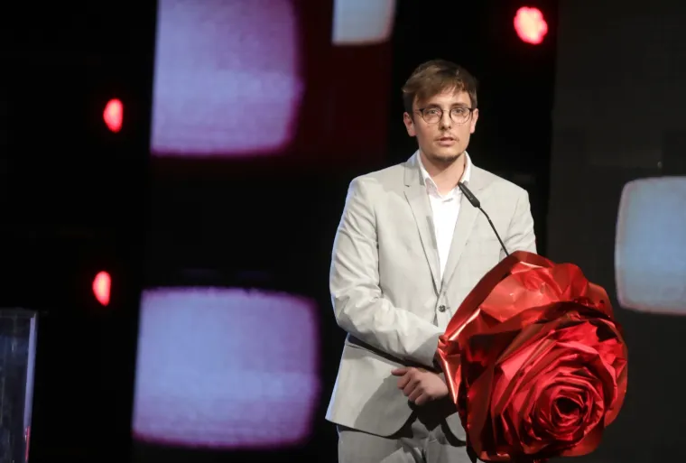 Zagrebačka Tvornica zakuhala od vrelog performansa: Superseksi plesačice ukrale &scaron;ou Marku Kutliću, ovo se ne viđa svaki dan!