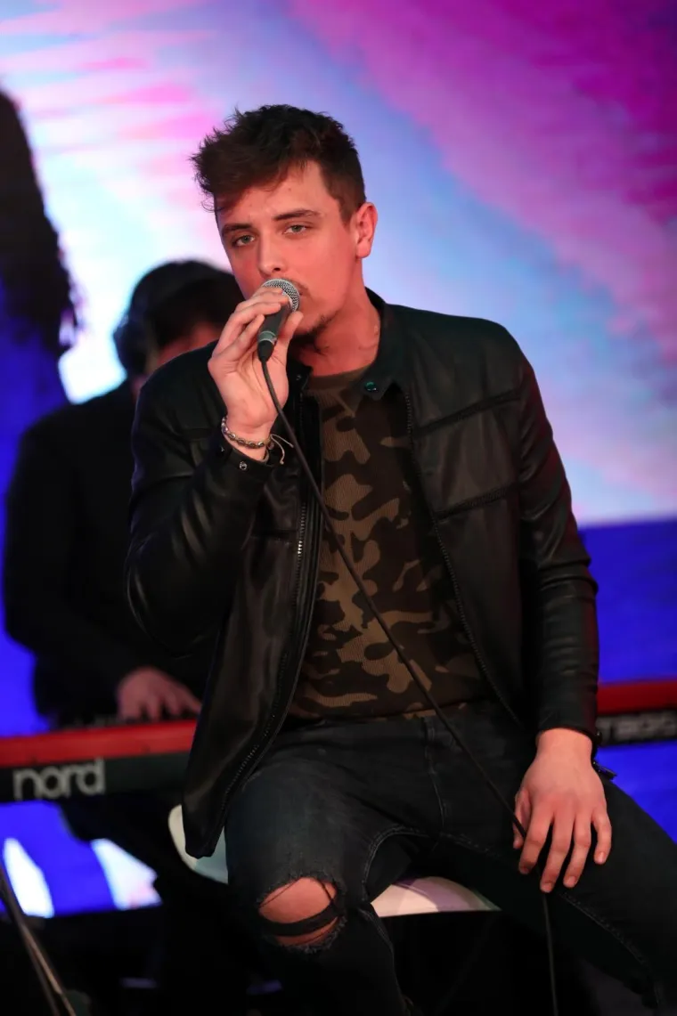 Zagrebačka Tvornica zakuhala od vrelog performansa: Superseksi plesačice ukrale &scaron;ou Marku Kutliću, ovo se ne viđa svaki dan!