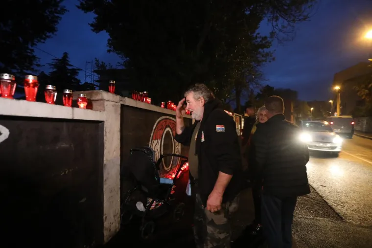 Na ovakvom travnjaku u srijedu se igrala utakmica osmine finala Hrvatskog kupa