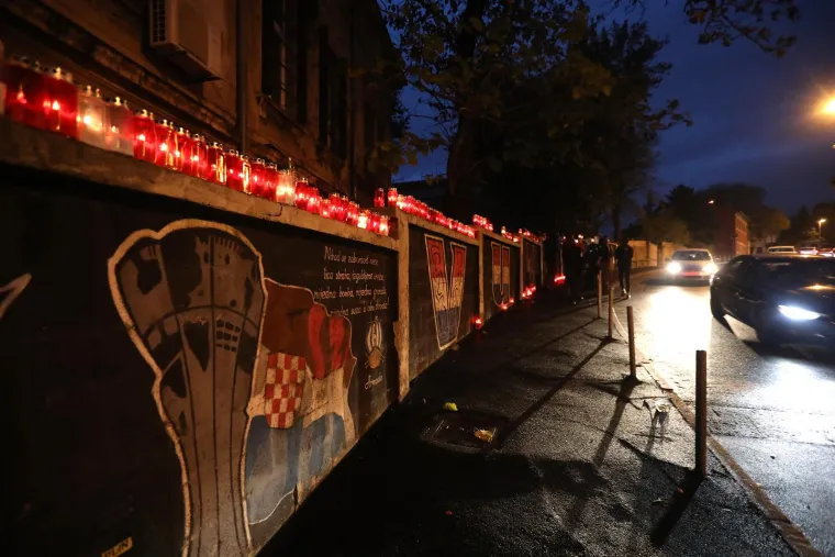 Na ovakvom travnjaku u srijedu se igrala utakmica osmine finala Hrvatskog kupa