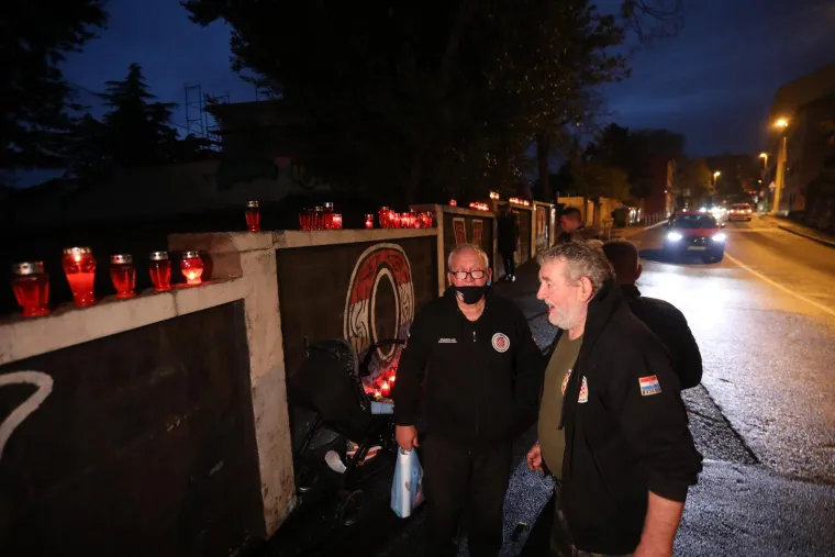 Na ovakvom travnjaku u srijedu se igrala utakmica osmine finala Hrvatskog kupa