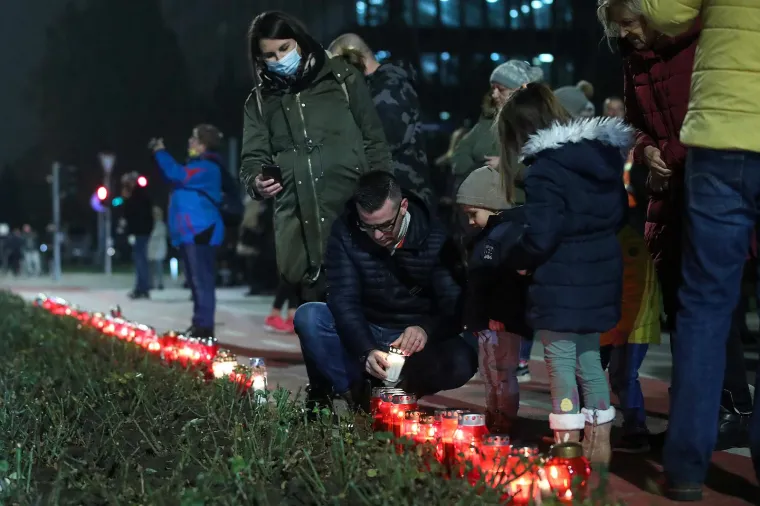 Na ovakvom travnjaku u srijedu se igrala utakmica osmine finala Hrvatskog kupa