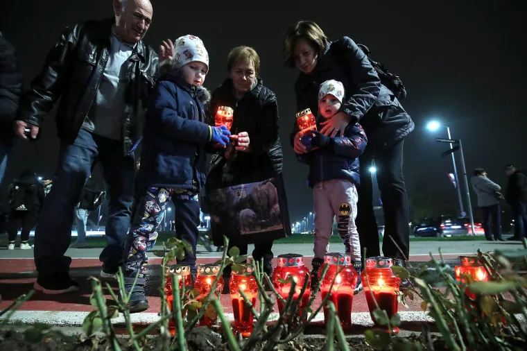 Na ovakvom travnjaku u srijedu se igrala utakmica osmine finala Hrvatskog kupa