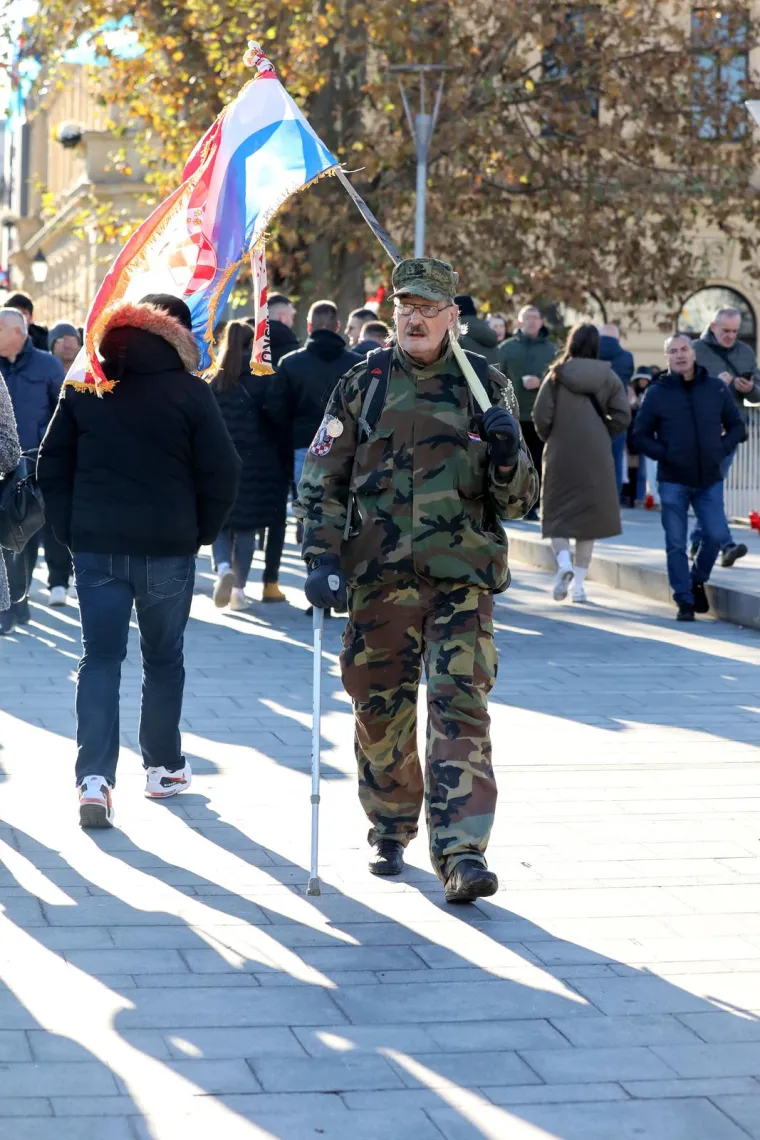 Na ovakvom travnjaku u srijedu se igrala utakmica osmine finala Hrvatskog kupa