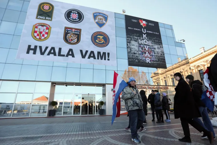 Na ovakvom travnjaku u srijedu se igrala utakmica osmine finala Hrvatskog kupa