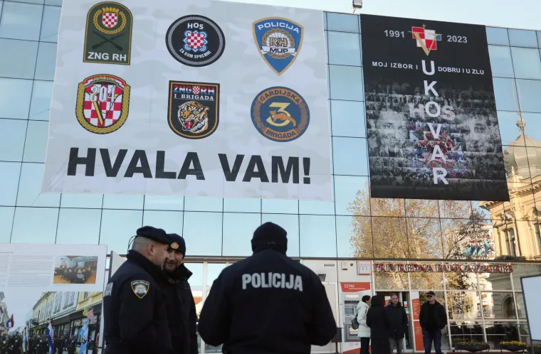 Na ovakvom travnjaku u srijedu se igrala utakmica osmine finala Hrvatskog kupa