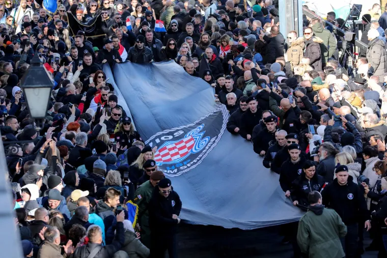 Na ovakvom travnjaku u srijedu se igrala utakmica osmine finala Hrvatskog kupa