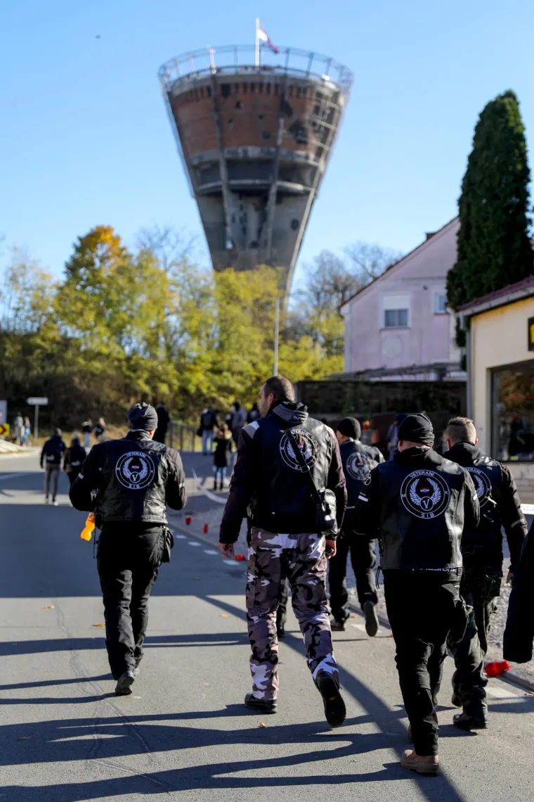 Na ovakvom travnjaku u srijedu se igrala utakmica osmine finala Hrvatskog kupa