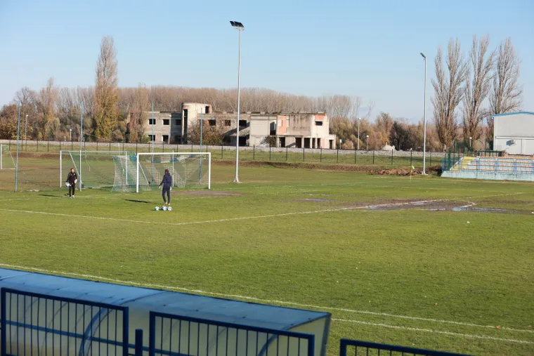 Na ovakvom travnjaku u srijedu se igrala utakmica osmine finala Hrvatskog kupa
